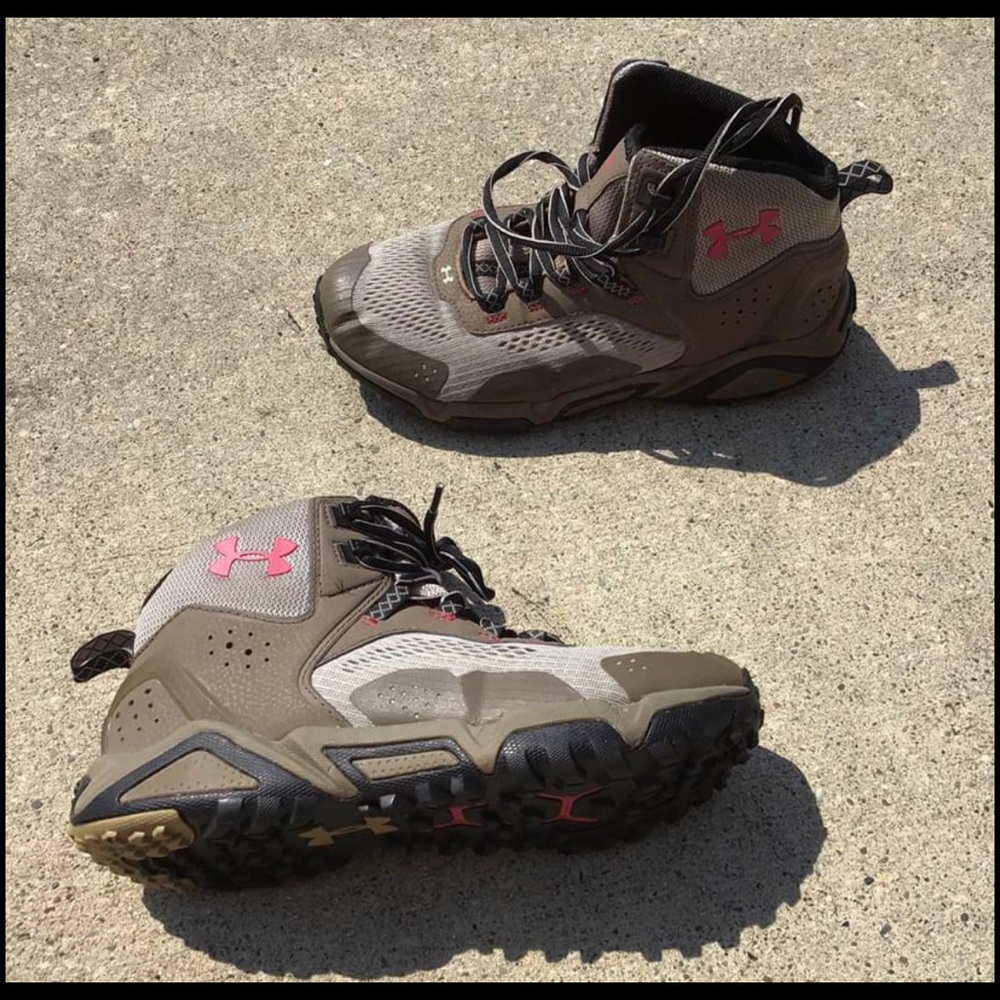 Under Armour Glenrock Mid Hiking Shoe